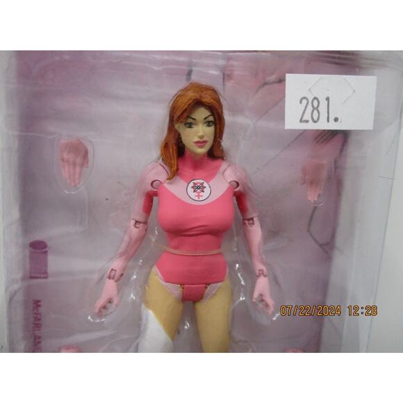 NEW Invincible ATOM EVE BLOODY Figure 2018 McFarlane Skybound Megabox Exclusive - Picture 2 of 7